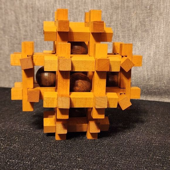 Arjeu Large Wooden Brain Teaser Wood Sculpture Puzzle Rare in Great Condition - Picture 3 of 8